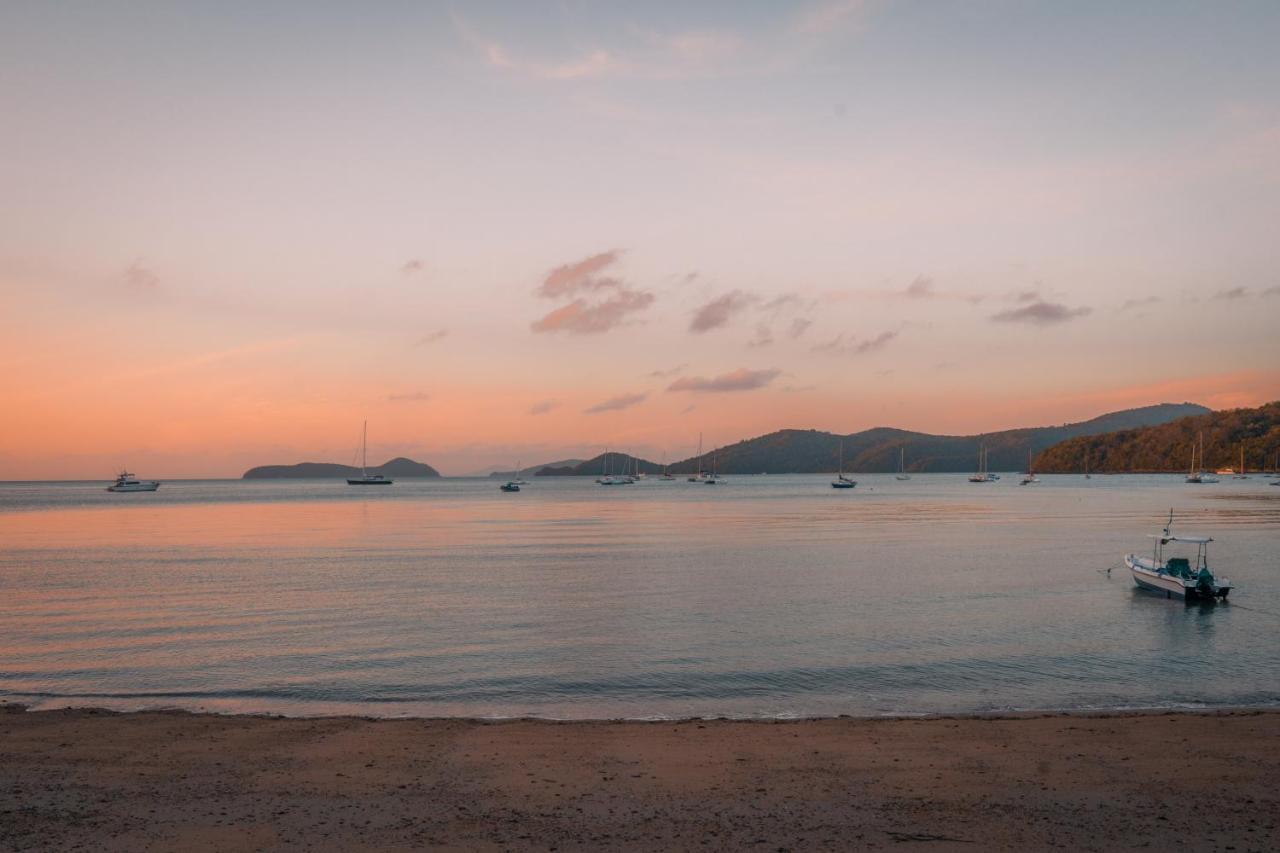 The Mooring Resort Panwa Beach Buitenkant foto