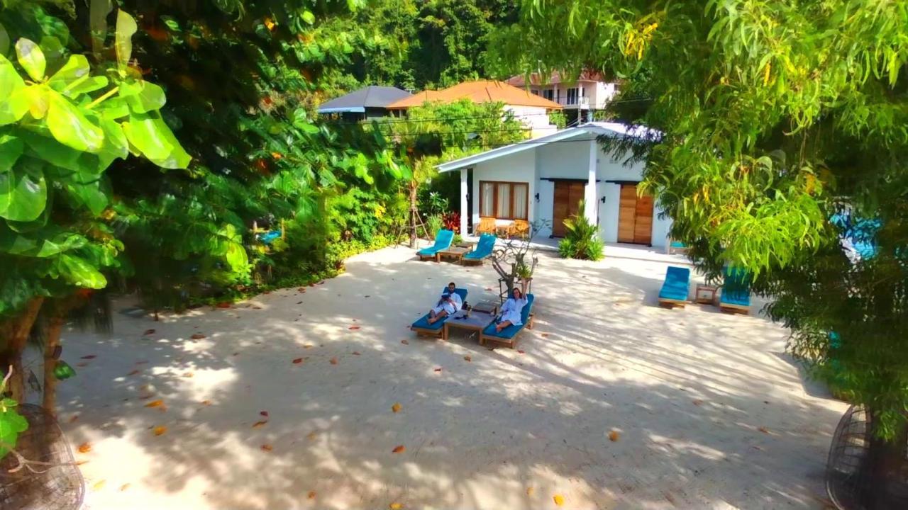 The Mooring Resort Panwa Beach Buitenkant foto
